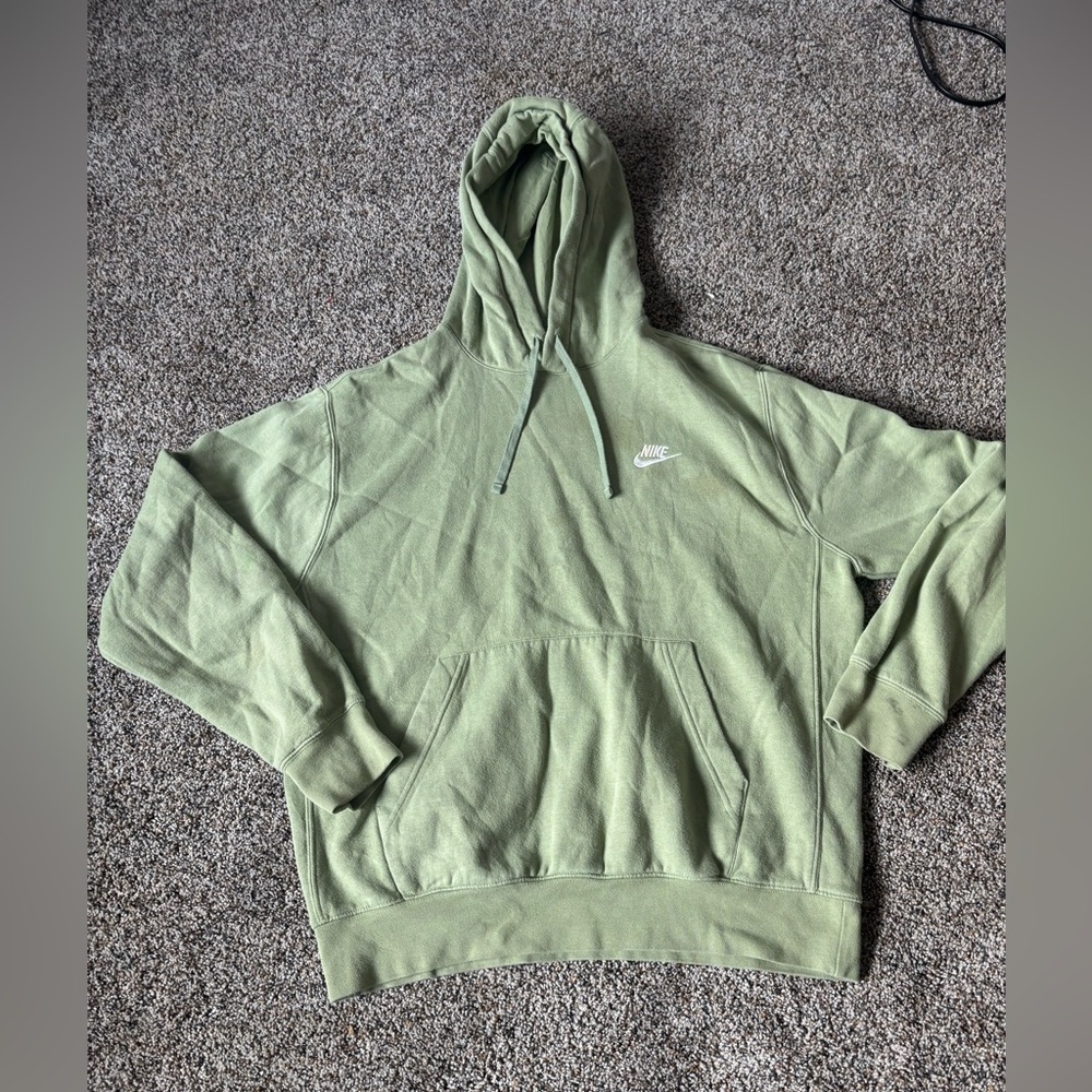 Nike Green Hoodie men’s preloved size medium sweater sweatshirt